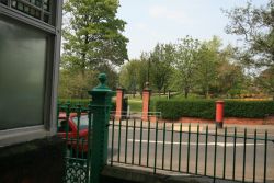 Moorland Road Burslem Park gates - 2007 - Photo by Alan J Jones - click for larger image